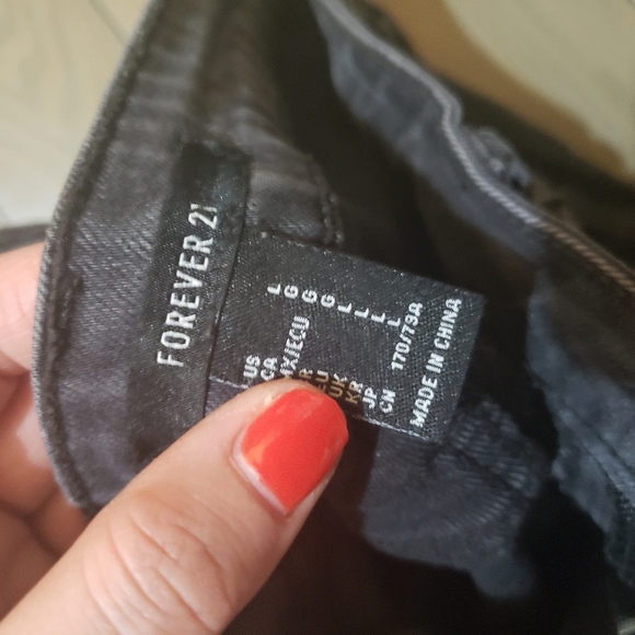 FOREVER21 Black Jeans - Picture 4 of 7